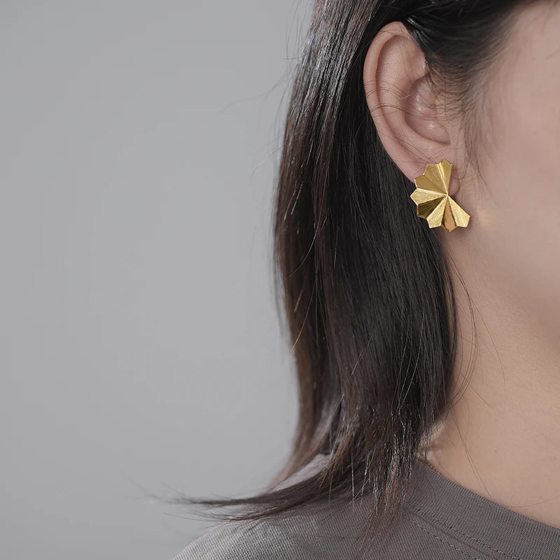 Mei Fan Earrings