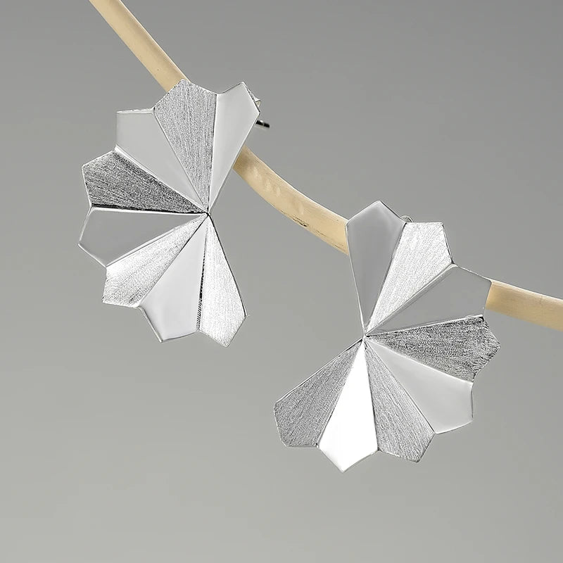 Mei Fan Earrings