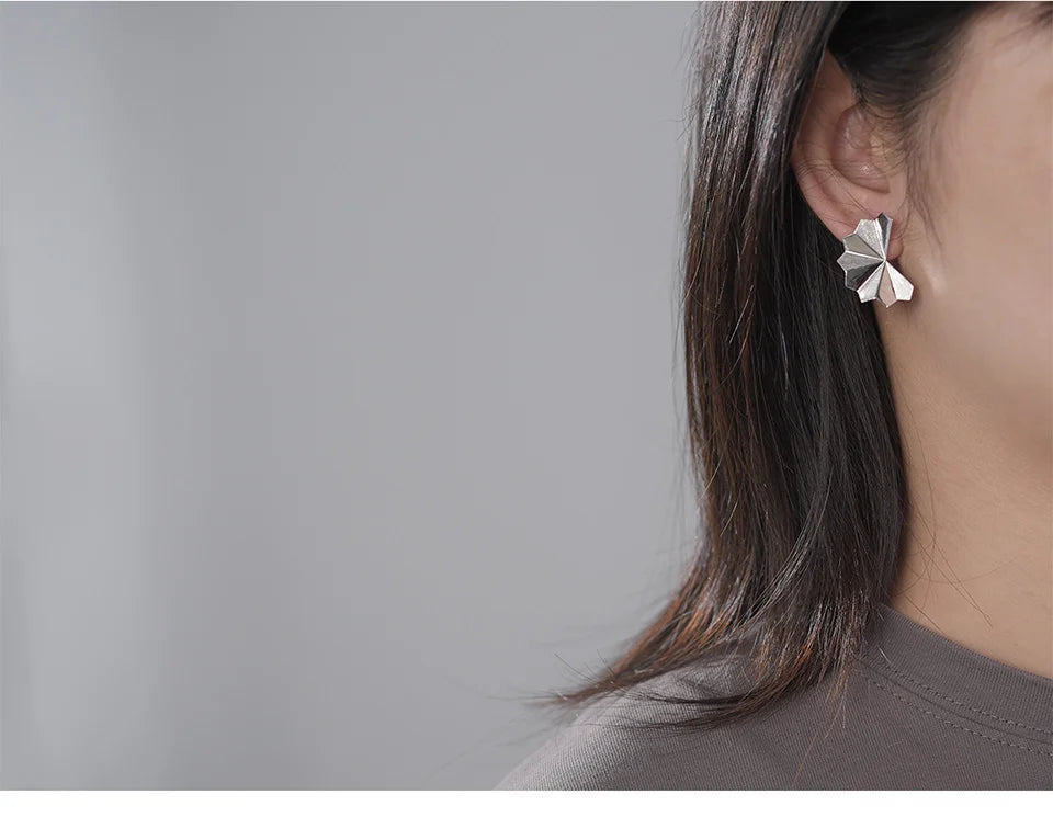 Mei Fan Earrings