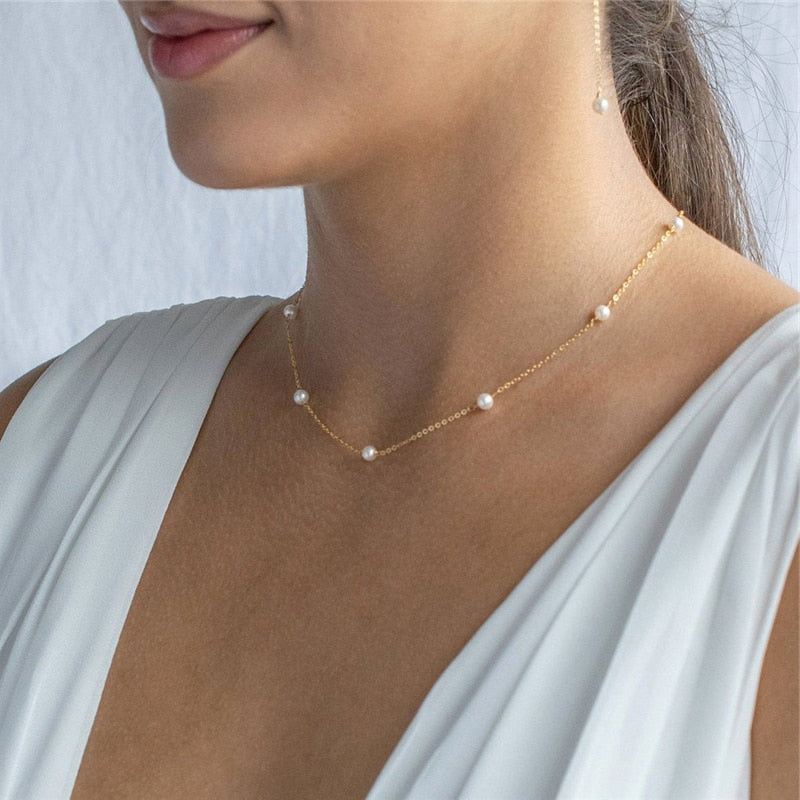 Huda Pearl Necklace